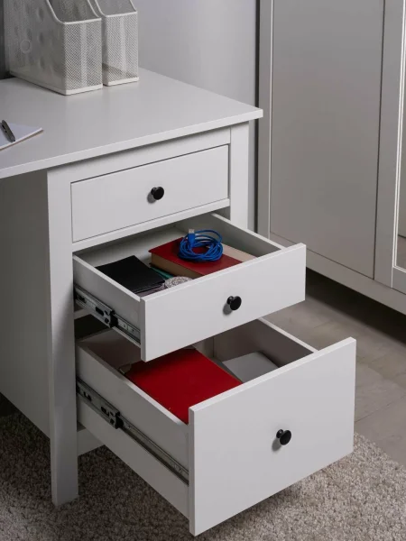 Стол письменный Сага белый