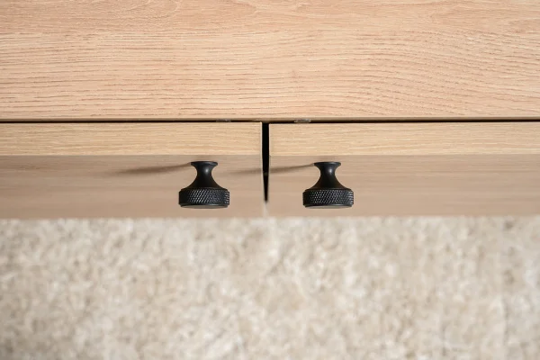 Комод Брюс 16.233 Battle rock FSC Santiago, черный Комод Брюс 16.233 Battle rock FSC Santiago, черный