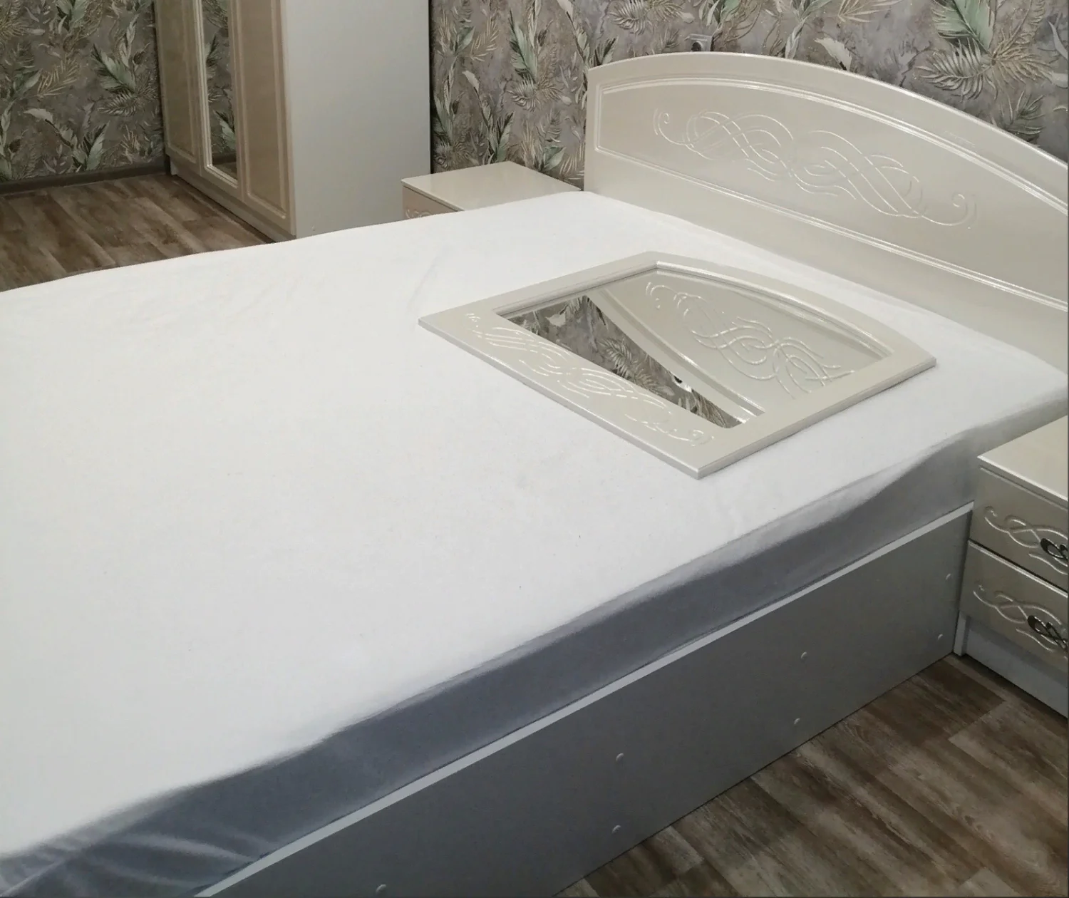 Кровать Венеция белый/жемчуг