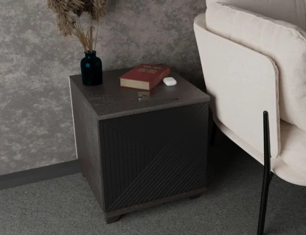 Тумба прикроватная со створкой Копенгаген венге/черный матовый Тумба прикроватная со створкой Копенгаген венге/черный матовый