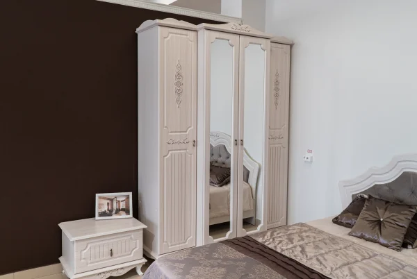 Шкаф для одежды Кантри 06.116 вудлайн кремовый/сандал белый